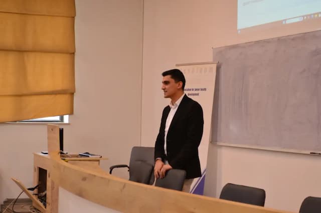 “Ekoaddımlar: karbon ayaq izlərimiz” layihəsinin təlimi baş tutmuşdur